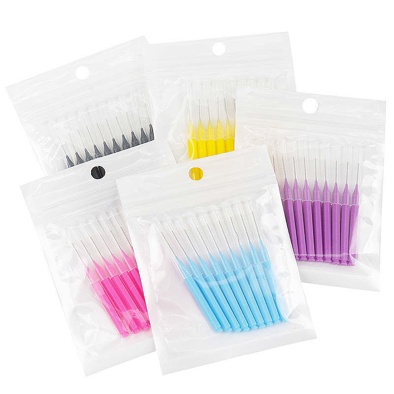 Pudełko na szczoteczki międzyz – Teeth Whitening Brush recenzja i cena